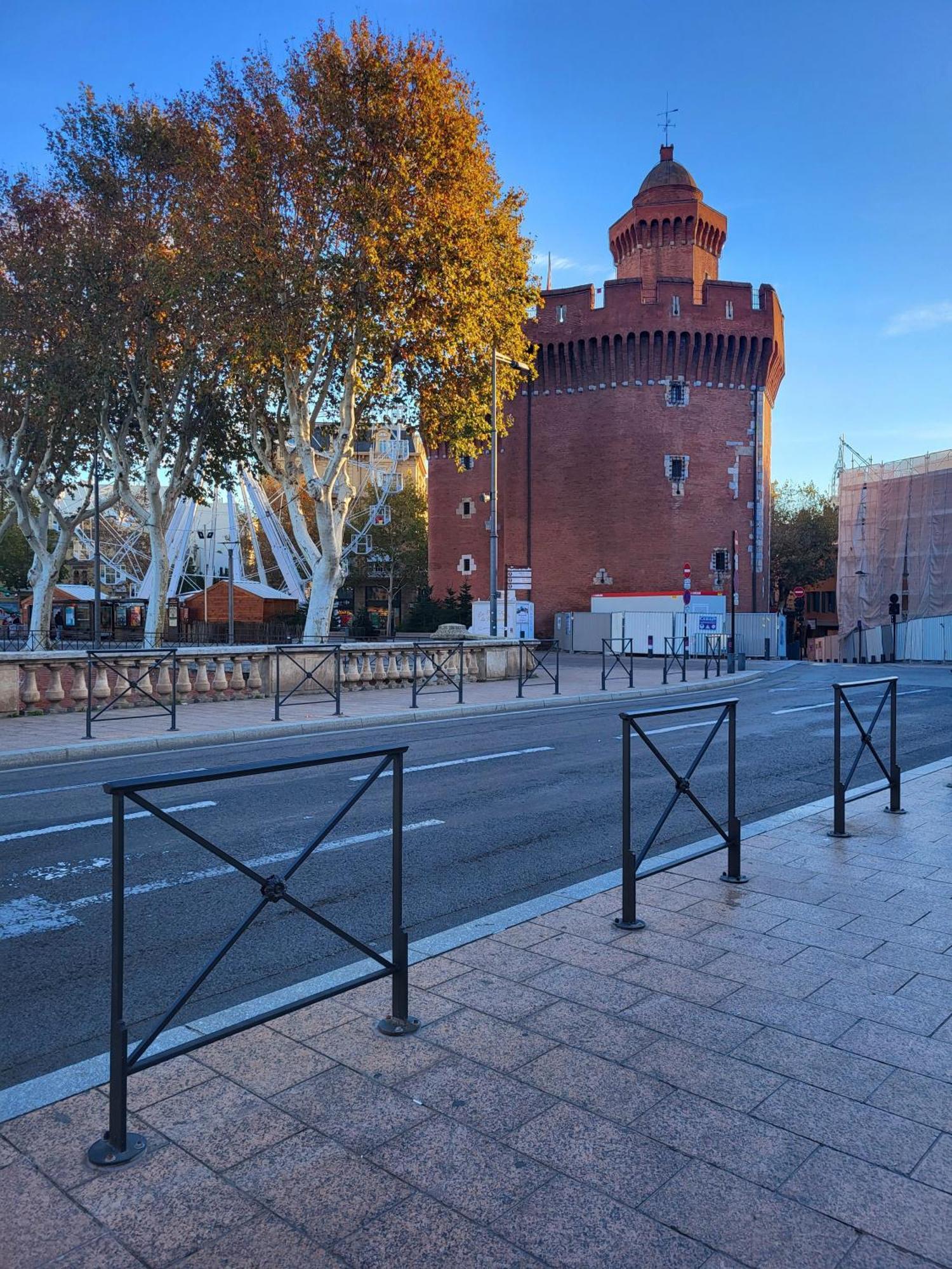 Superbe Batisse De Caractere, Coeur De Ville Перпинян Екстериор снимка